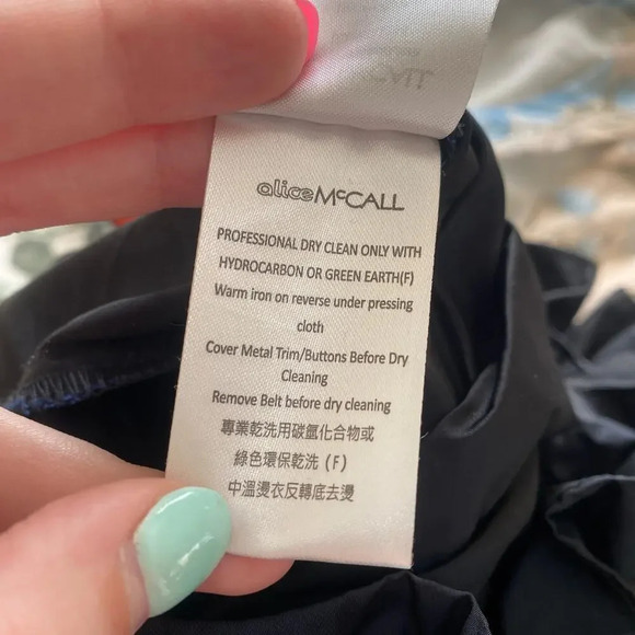 ALICE MCCALL Dream Playsuit Navy Cold Shoulder Romper Blue Size 6 Ruffles - Picture 8 of 8